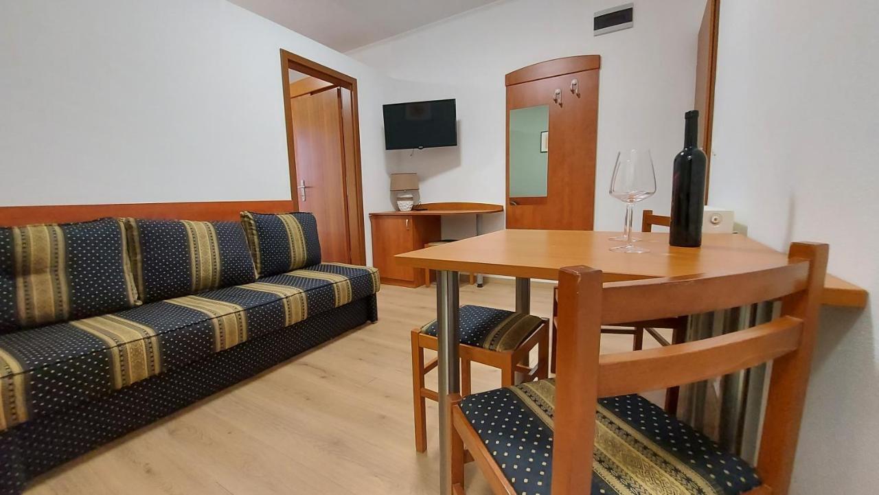 Villa Rossa Tučepi Kültér fotó